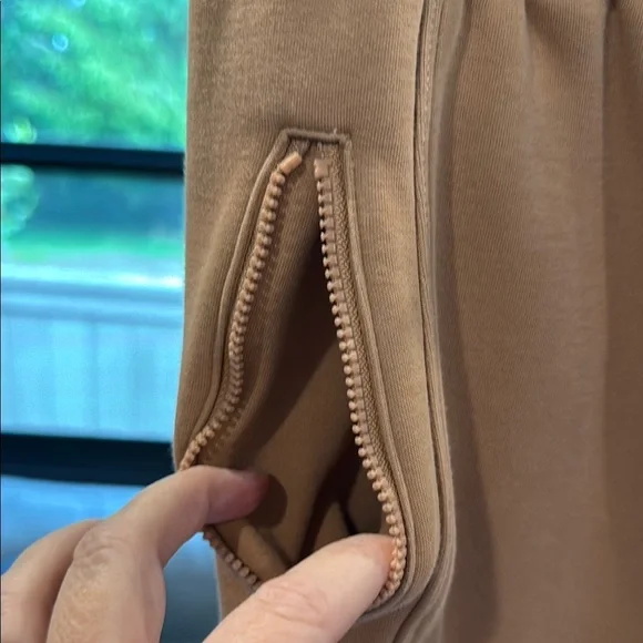 Fabletics Camel Jogger Pants - Picture 3 of 6